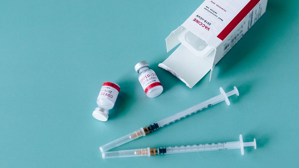 Vai ģimenes ārstiem vakcīnu devas paliek pāri un jāizmet?