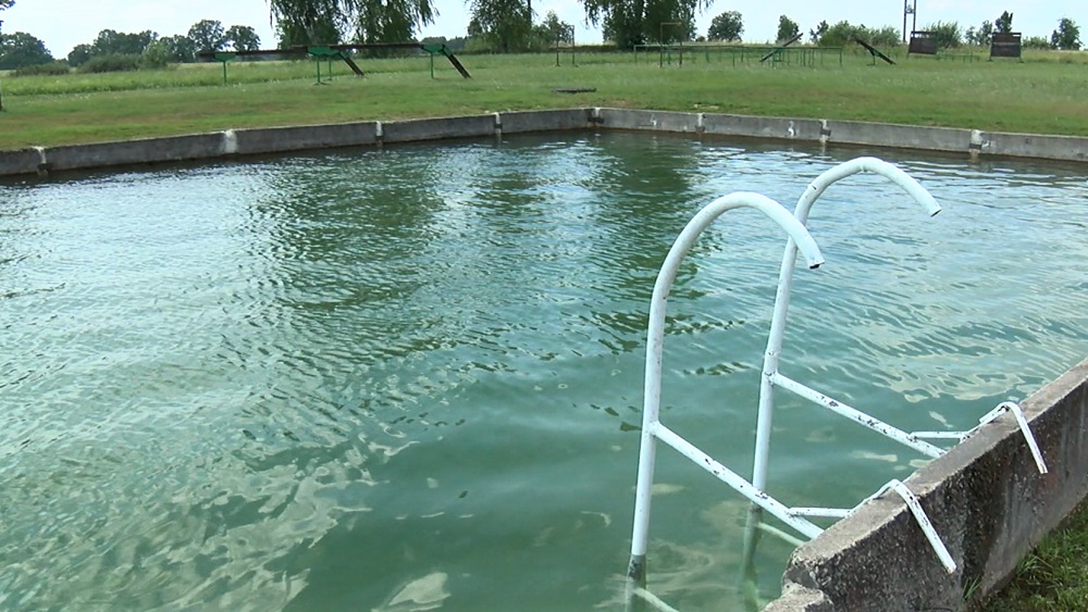 Atjaunots āra baseins Jaungulbenē