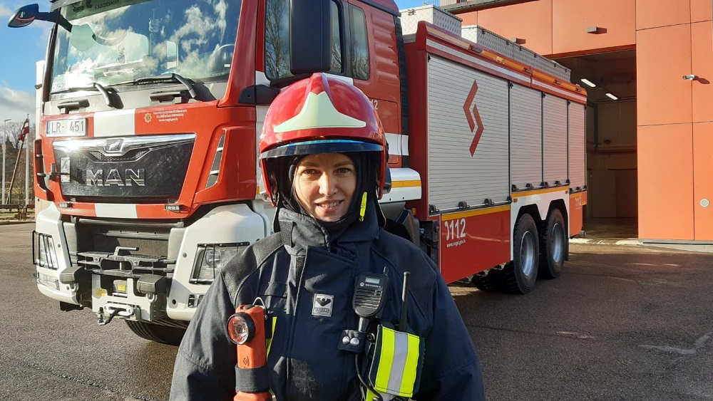Smiltenes ugunsdzēsējus komandē sieviete