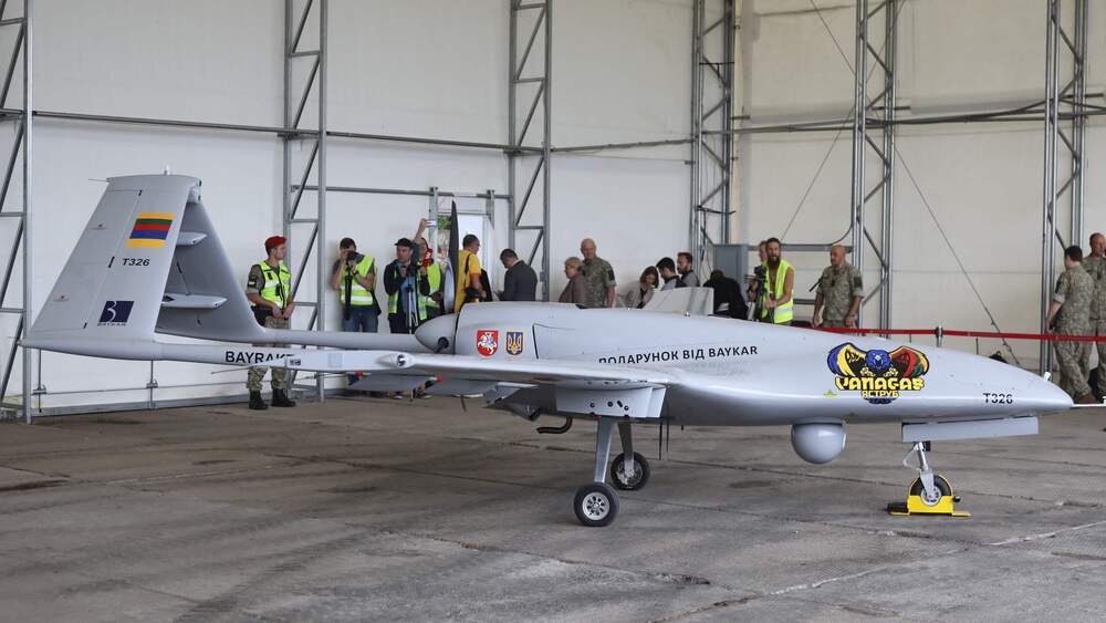 Kaujas drona "Bayraktar" iegādei un dāvināšanai Ukrainai Latvijā saziedots jau vairāk nekā pusmiljons eiro