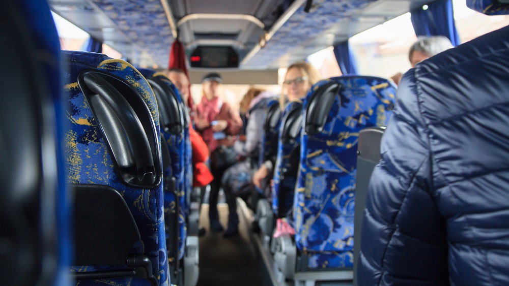 Sliktu braukšanas apstākļu vai autobusu vadītāju trūkuma dēļ trešdien atcelti kopumā vairāk nekā 20 reisu