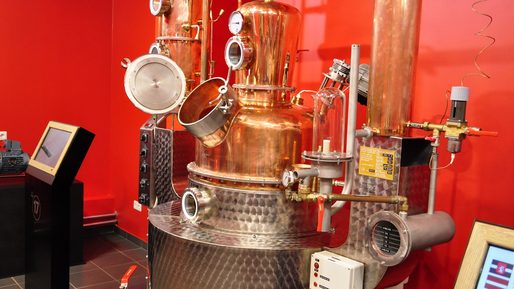 Šmakovkas muzejā varēs apskatīt destilācijas procesu klātienē