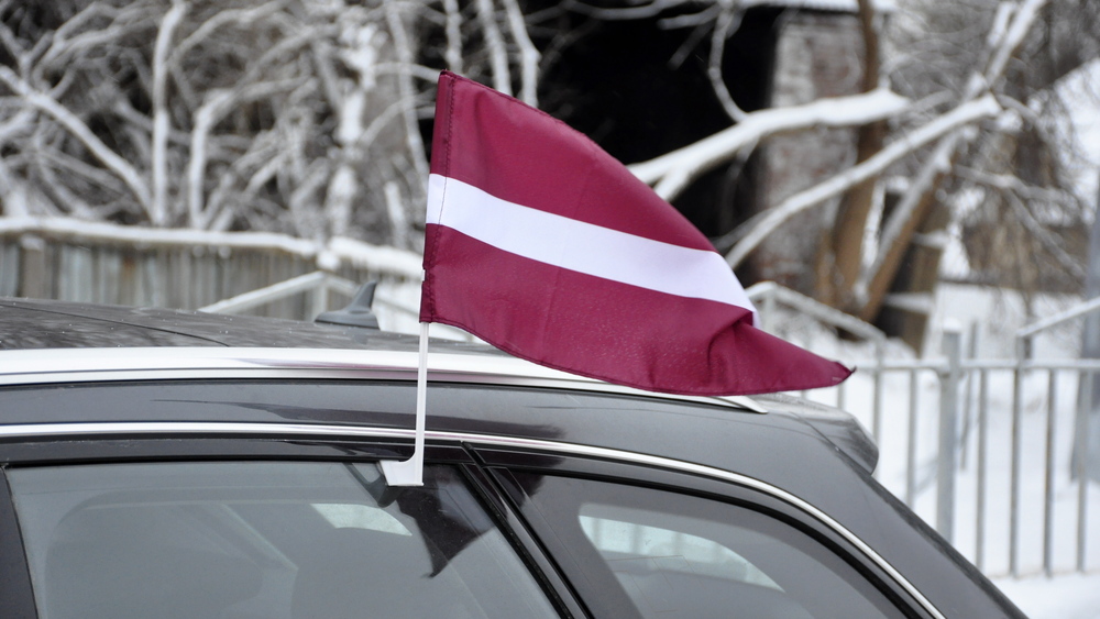 Iekšlietu ministram neesot "rozā briļļu" par pēkšņu Latvijas patriotu skaita palielināšanos