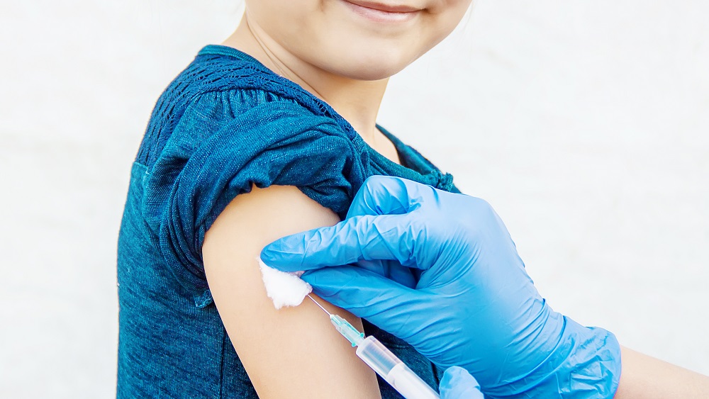 Janvāra sākumā vakcinācijas pret Covid-19 aptvere Latvijā gandrīz sasniegusi vēlamos 70%