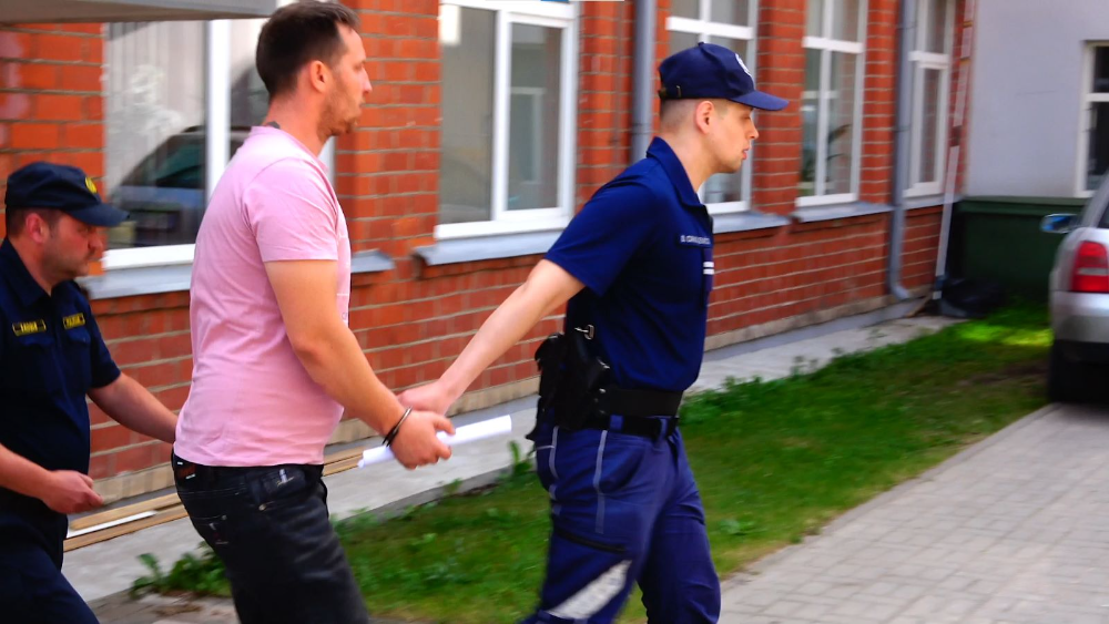 Policijas priekšnieks: Rogovkas meitenes nonāvēšanas lietā abu aizturēto liecībās ir pretrunas