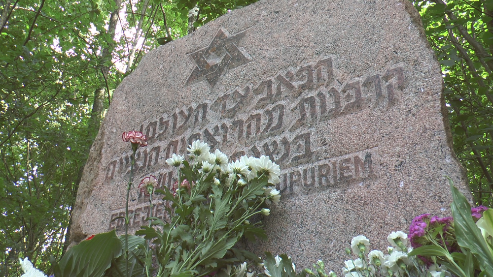 4. jūlijā piemin Jelgavā noslepkavotos ebrejus, kuru vienīgais noziegums bija viņu tautība