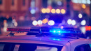 Trīs nepilngadīgi jaunieši Rīgā nozog nomas auto un bēg no policijas