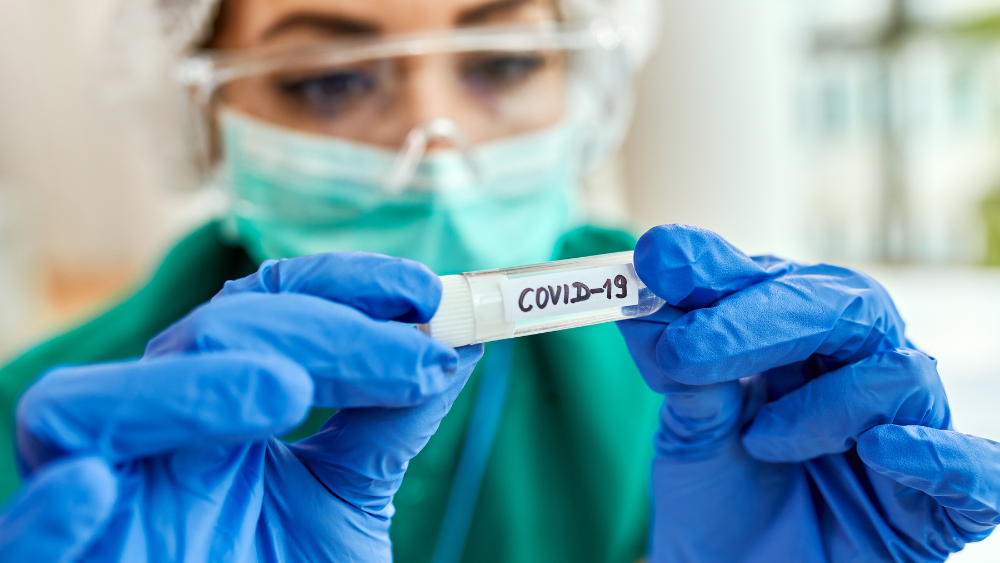 Plāno noteikt jaunu derīgu Covid-19 vakcinācijas, testēšanas vai pārslimošanas sertifikātu izsniegšanas kartību