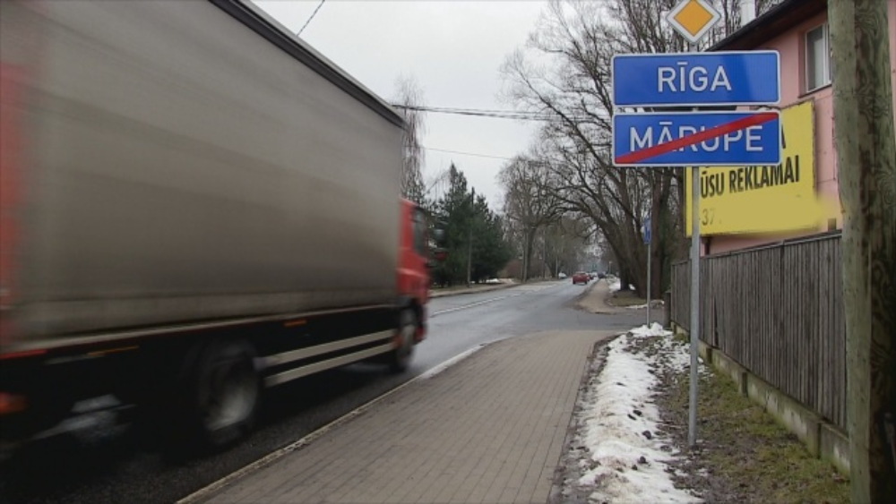 Vāc parakstus maksas zonām iebraukšanai Rīgā