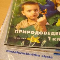 Sper vēl vienu soli krievu valodas izplatības mazināšanai skolu programmās