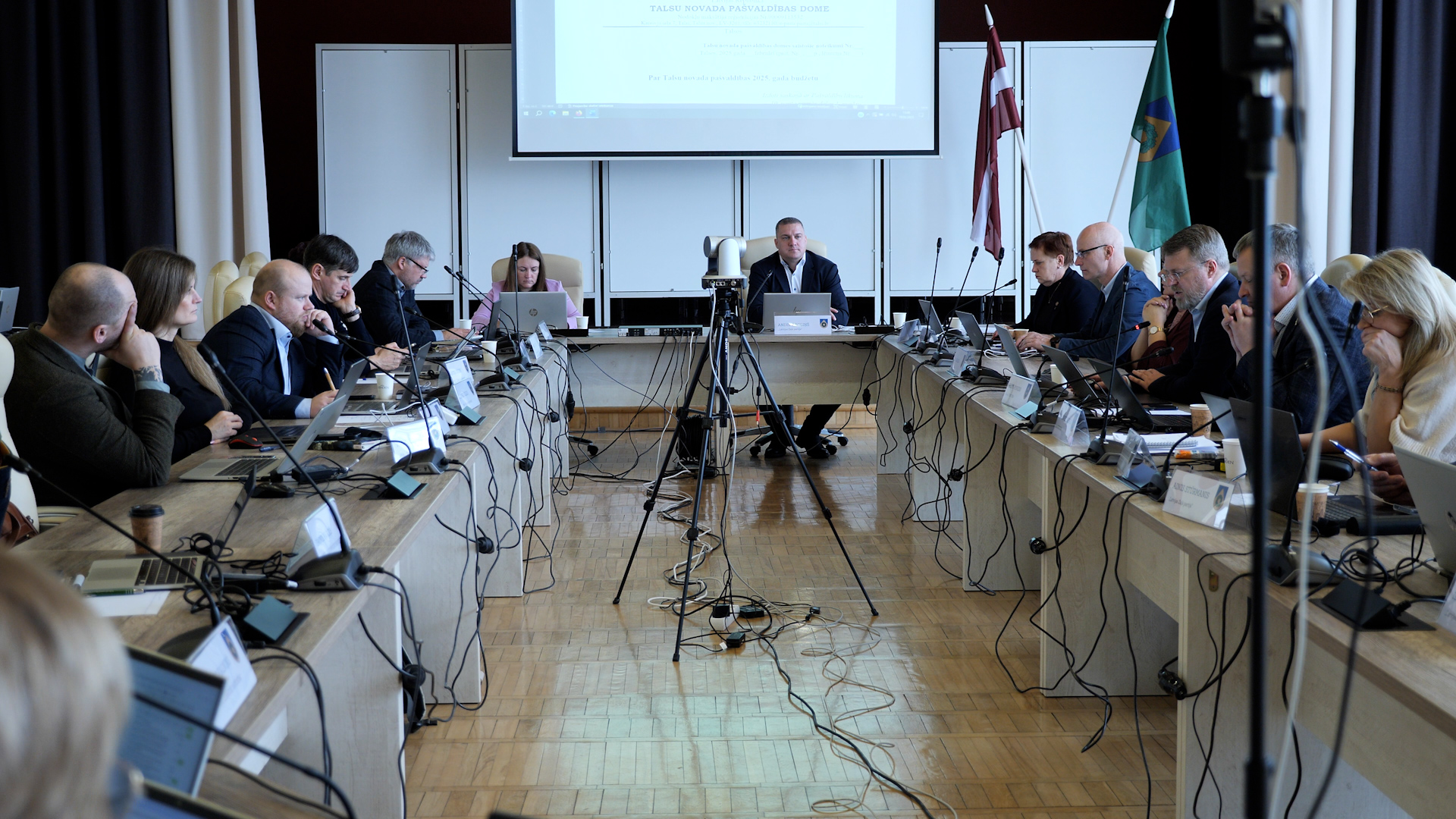 Talsu novada domes sēde par 2025. gada budžetu.