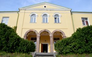 Mazā Mežotnes pils – vēsturisks arhitektūras piemineklis Latvijā.
