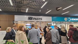 Latvijas Pasta jaunā klientu centra atklāšana tirdzniecības centrā.