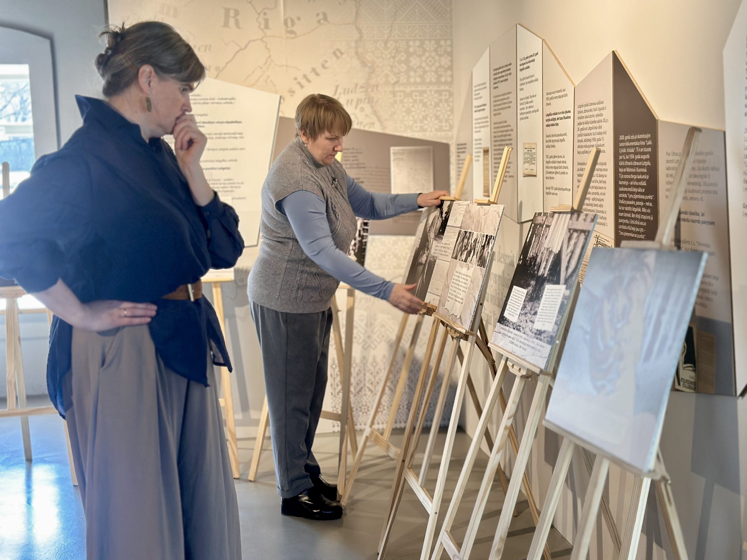 Izstādes “Sibīrija bērnu acīs” iekārtošana Kārsavas Kultūrvēstures centrā