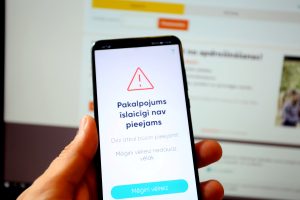Viedtālrunī redzama Smart-ID lietotnes kļūda par pakalpojuma nepieejamību