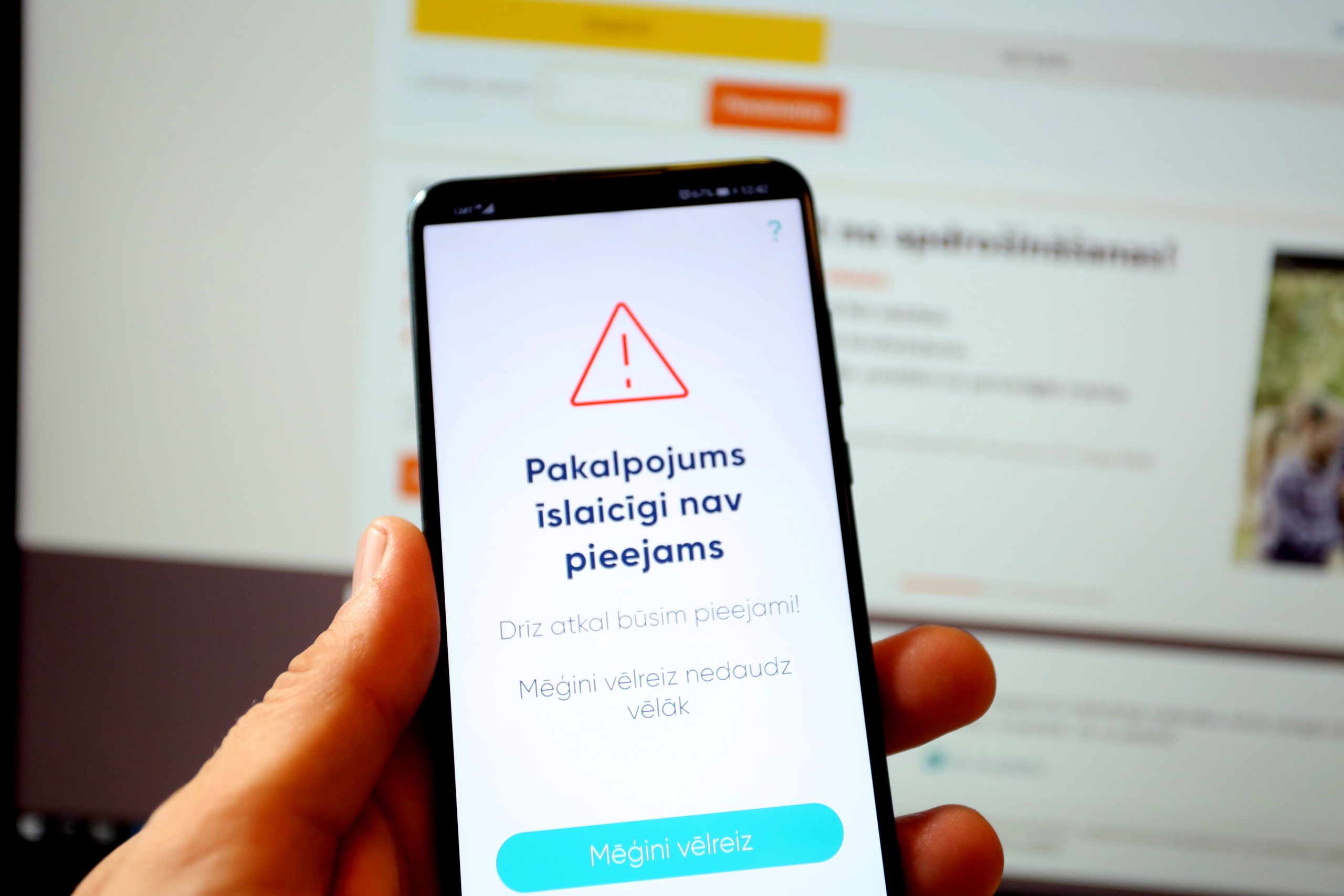 Viedtālrunī redzama Smart-ID lietotnes kļūda par pakalpojuma nepieejamību