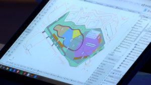 Ekrāns ar arhitektūras un pilsētplānošanas programmatūras skici.