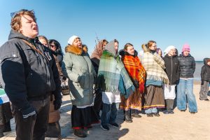Putnu modināšanas rituāls Kolkasragā