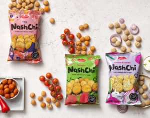 Trīs NashChi uzkodu iepakojumi ar dārzeņiem