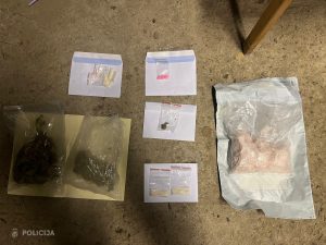 Policijas konfiscētās narkotiskās vielas – marihuāna, amfetamīns un tabletes