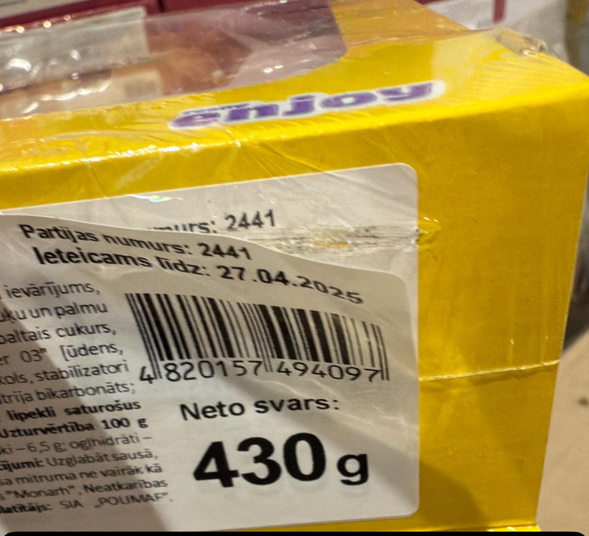Derīguma termiņa uzlīme ar iespējamu pārlīmējumu uz pārtikas iepakojuma