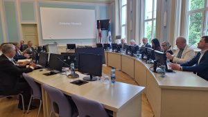 Dobeles novada domes deputāti sēdes laikā