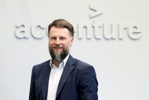 Informācijas tehnoloģiju uzņēmuma "Accenture" vadītājs Baltijā Ivo Ālmanis