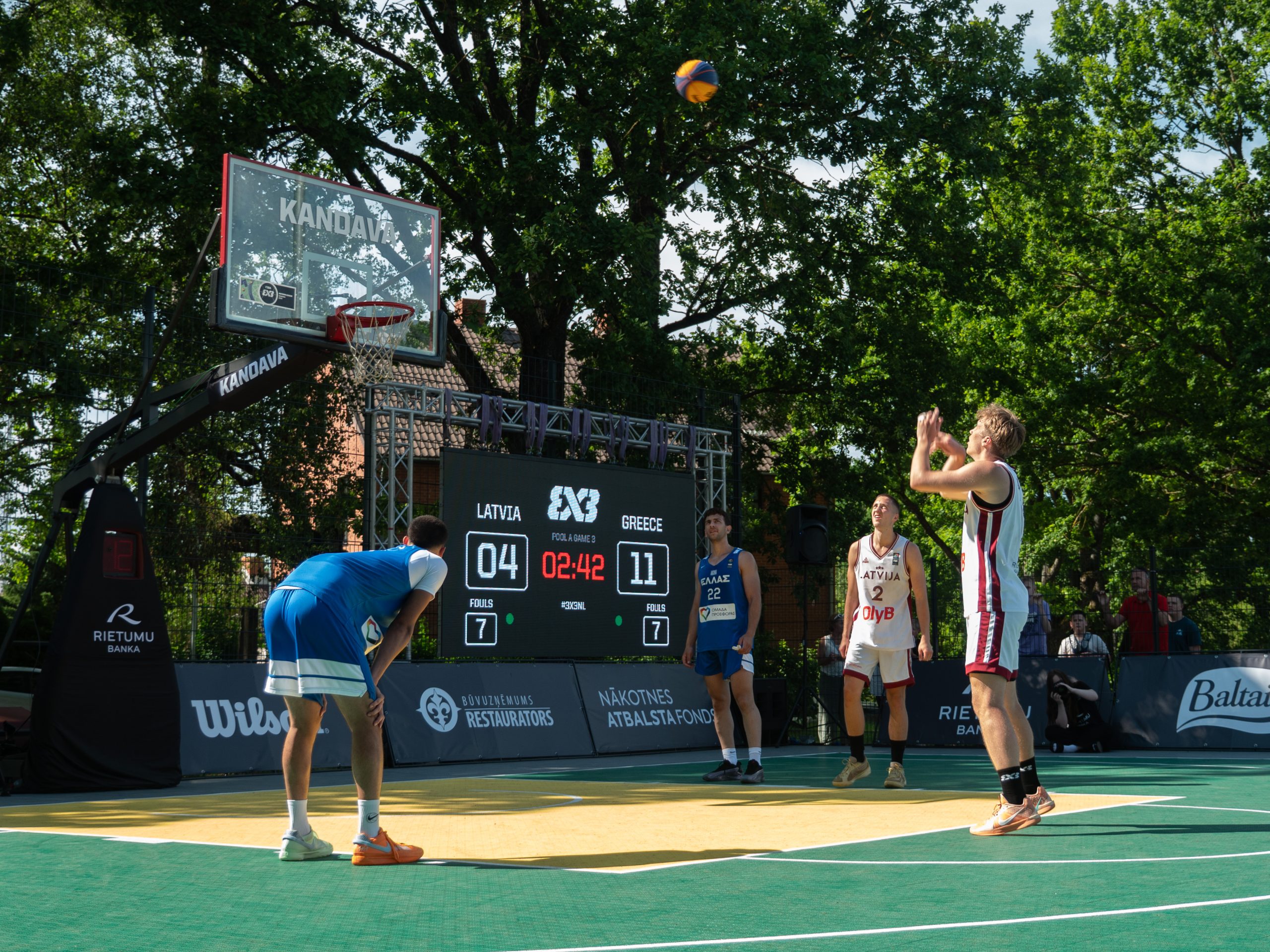 3x3 basketbola spēle starp Latviju un Grieķiju Kandavā