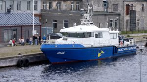 Valsts Vides dienesta inspekcijas kuģis “Mare” piestājis Mērsragā.