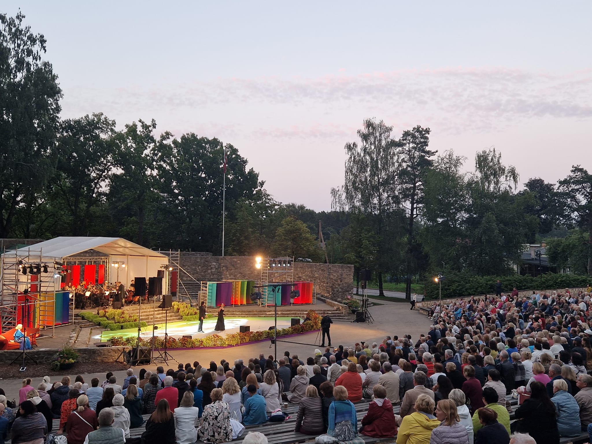 V Starptautiskā Operetes festivāla Galā koncerts Ikšķiles brīvdabas estrādē 2023. gadā