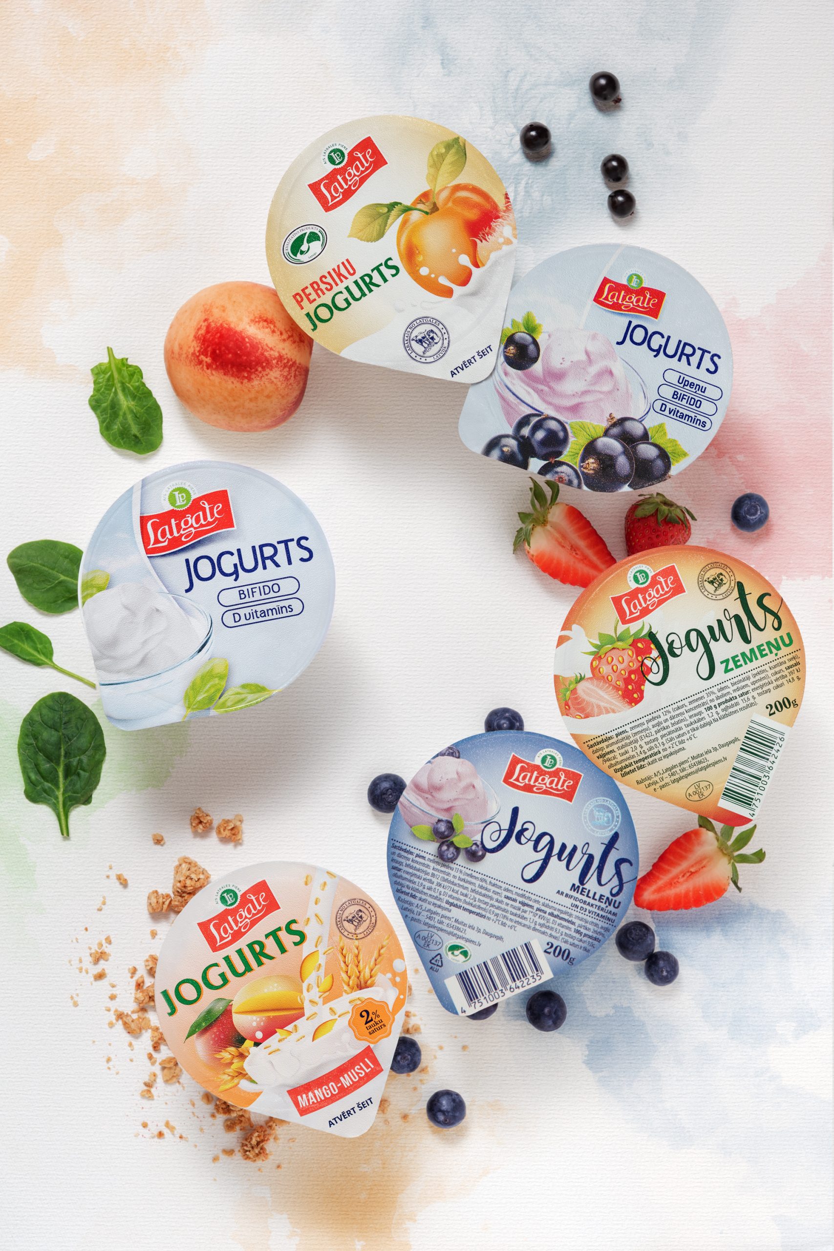 Latgale jogurti ar mellenēm, zemenēm, mango un persikiem