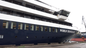Kruīza kuģis “World Traveller” piestājis ostā