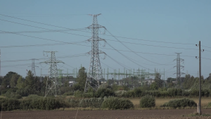 Augstsprieguma elektrolīnijas un apakšstacija lauku teritorijā