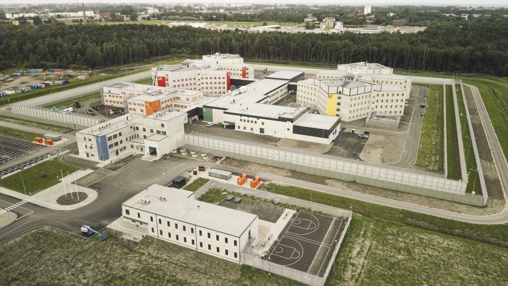 Jaunā Liepājas cietuma kompleksa skats no putna lidojuma