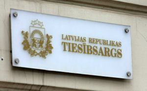 Latvijas Republikas Tiesībsarga biroja izkārtne.