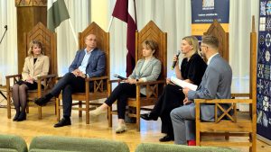 Diskusija Sēlijas nevalstisko organizāciju forumā Viesītē – dalībnieki runā par pilsonisko līdzdalību un pašvaldību atbalstu biedrībām.