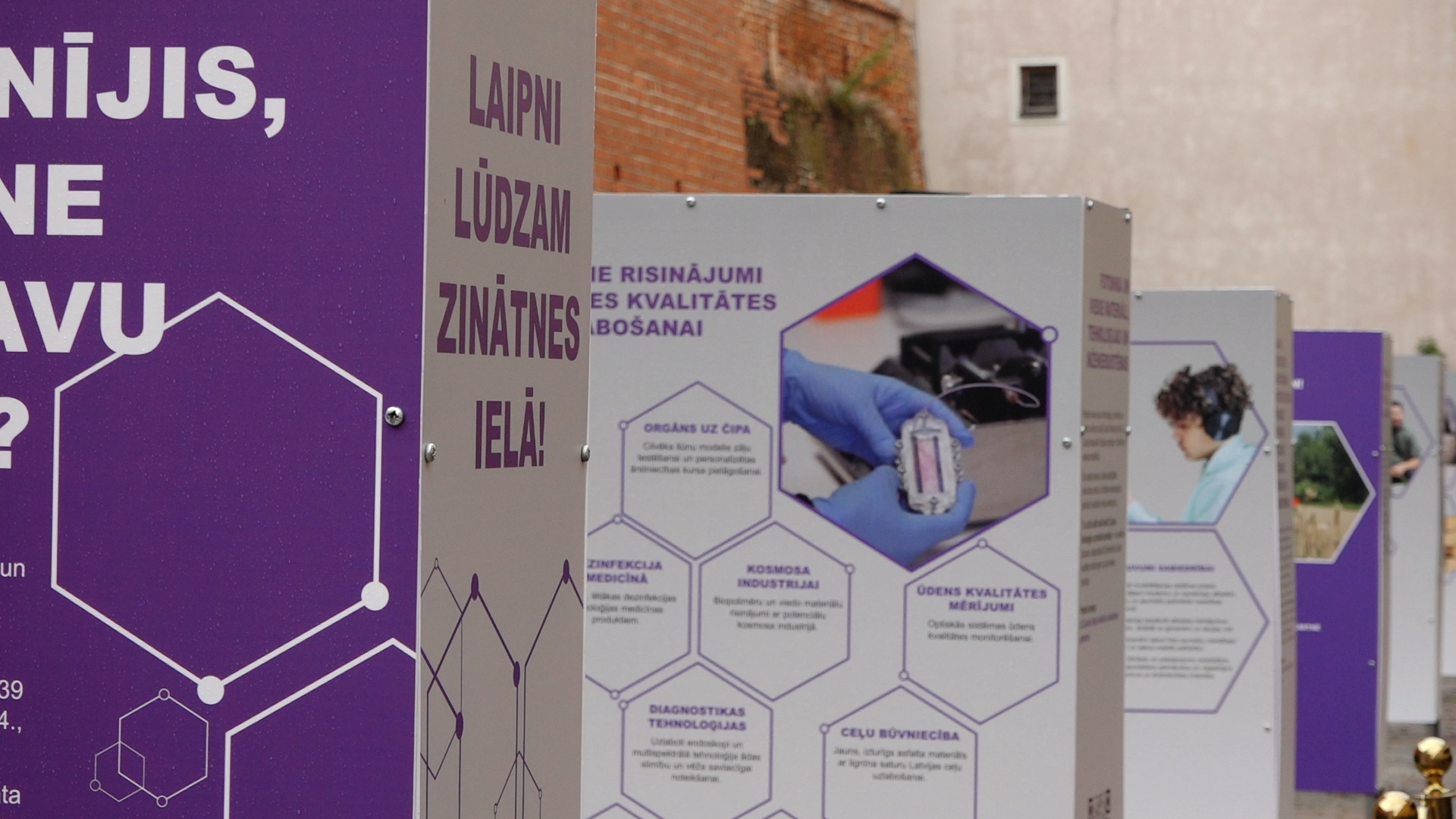 Rīgā atklāj Zinātnes ielu
