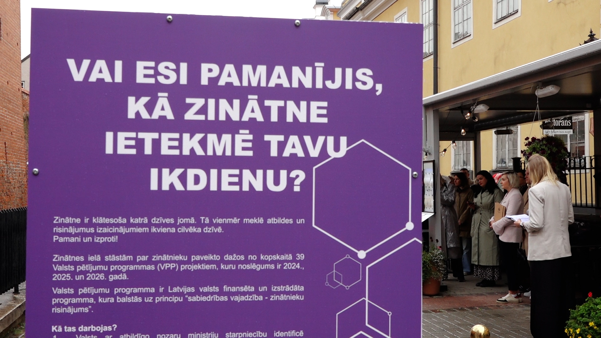 Rīgā atklāj Zinātnes ielu