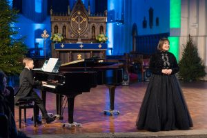 Dziedātāja Inese Galante un pianists Gustavs Kalējs koncertā – publicitātes foto.
