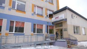 Saldus Medicīnas centrs ēkas ieeja
