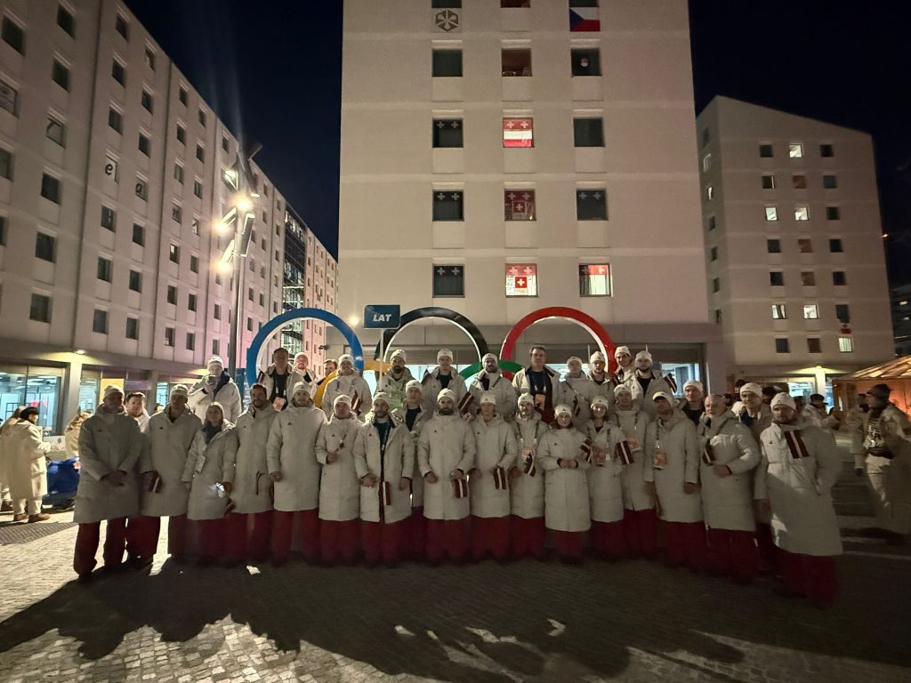 Latvijas sportisti pirms 25. ziemas olimpisko spēļu atklāšanas ceremonijas