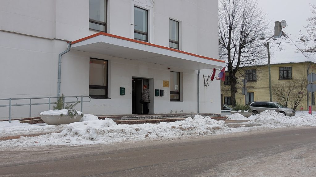 Nevalstisko organizāciju nama ēka Jelgavā ziemā