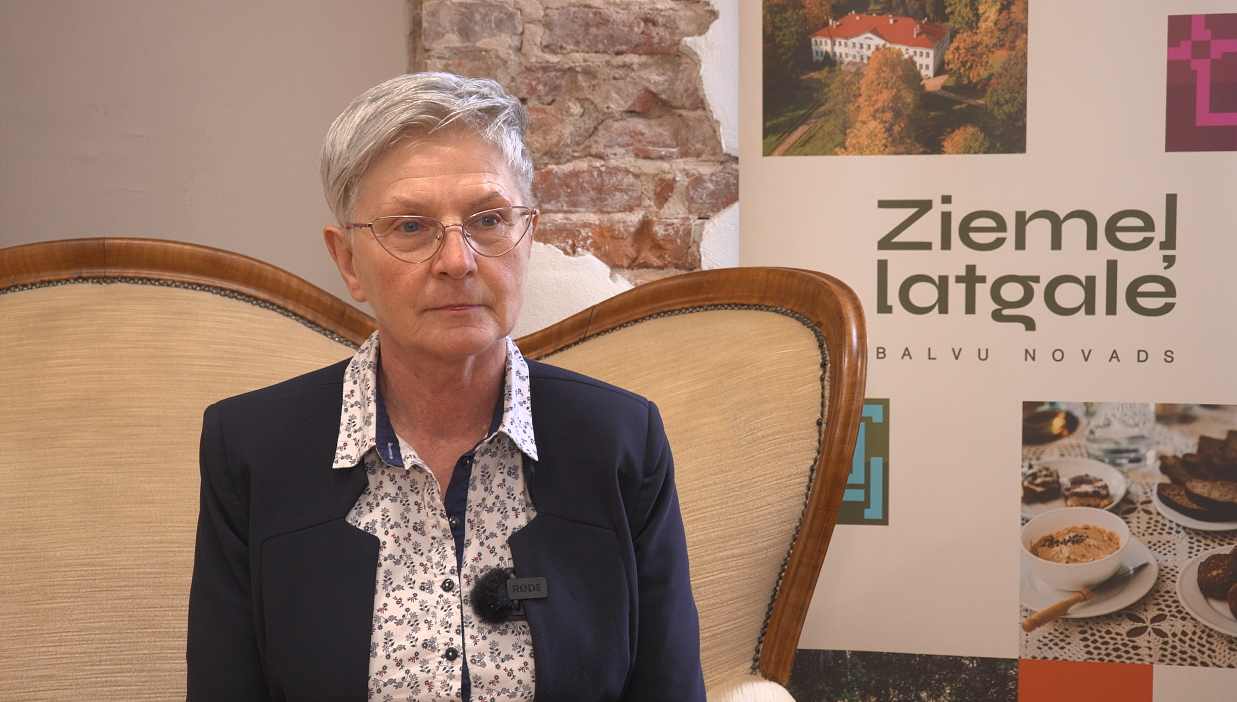 Ruta Cibule intervijā pie stenda “Ziemeļlatgale – Balvu novads”.