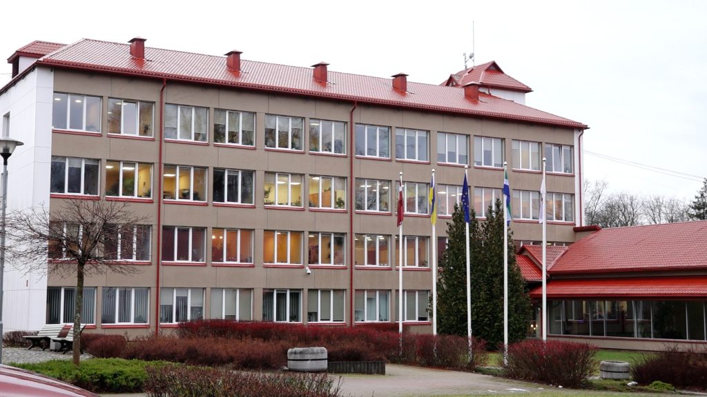 Limbažu novada pašvaldības administratīvā ēka