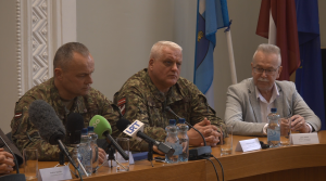 Amatpersonas preses konferencē Rēzeknē pēc drona incidenta