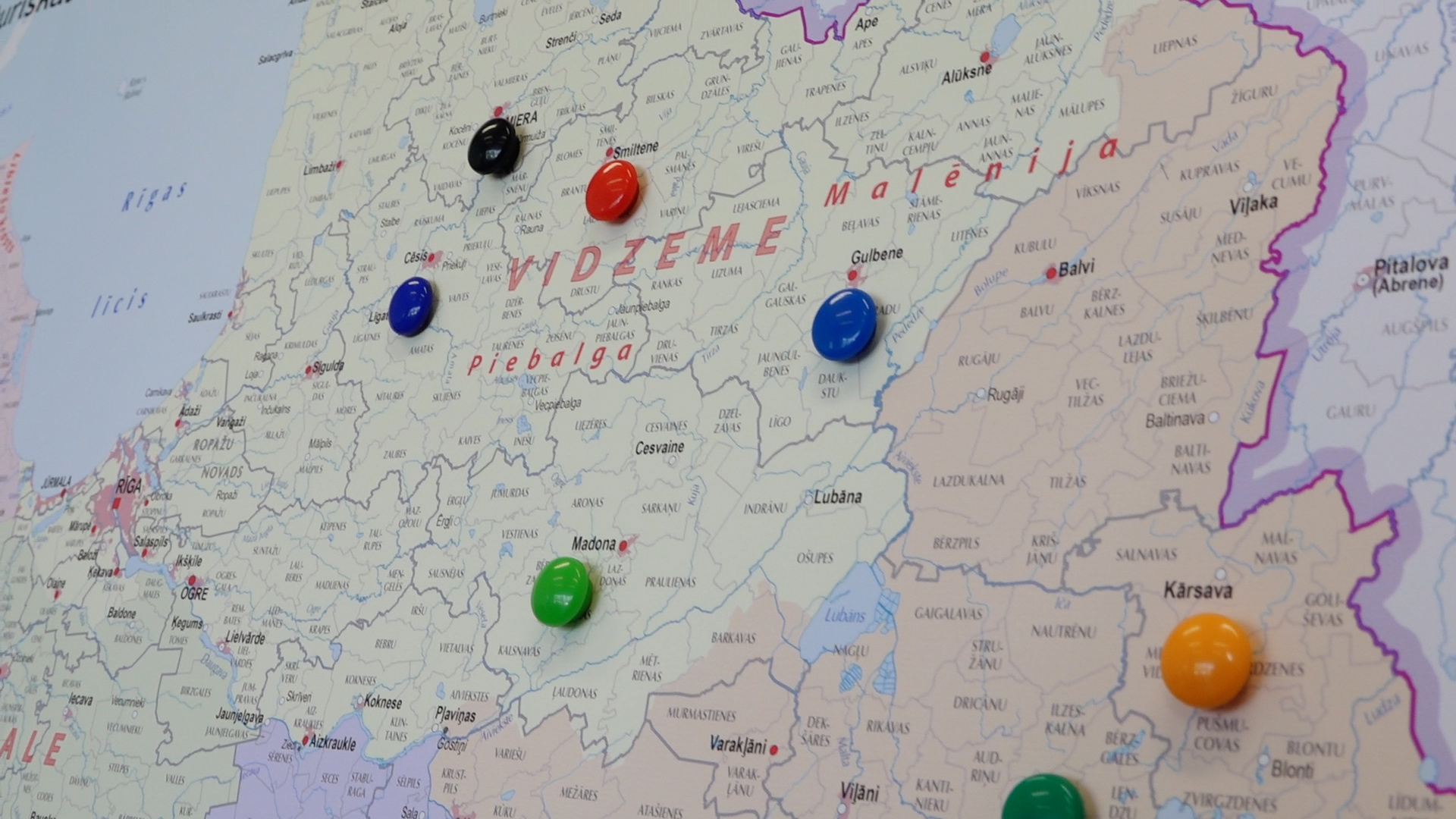 Latvijas karte ar atzīmētiem Vidzemes reģiona punktiem