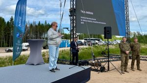 NATO Innovation Range pasākumā uz skatuves uzstājas NATO pārstāve Tarja Jaakkola