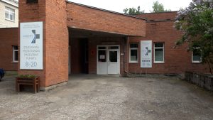 Vidzemes slimnīcas Steidzamās medicīniskās palīdzības punkta ēka Valkā.