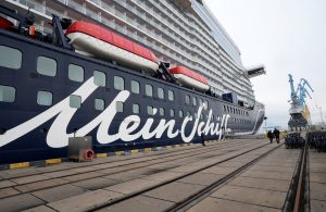 Vācijas kruīzu kompānijas “TUI Cruises” kuģis “Mein Schiff Relax” piestājis Rīgas ostā.
