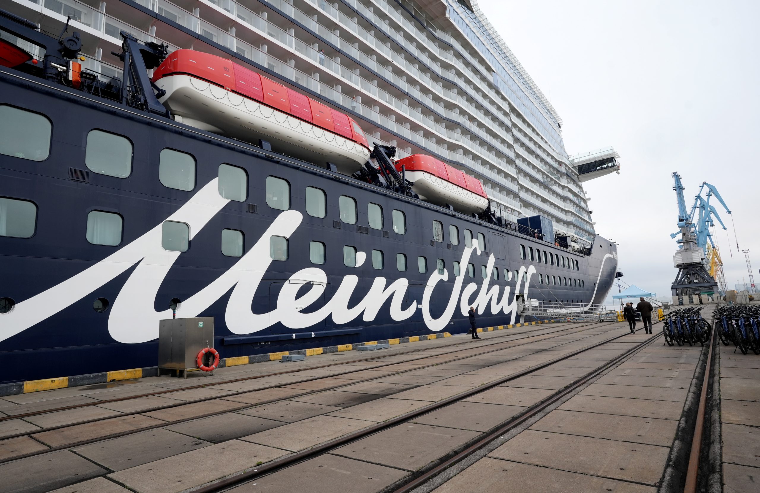 Vācijas kruīzu kompānijas “TUI Cruises” kuģis “Mein Schiff Relax” piestājis Rīgas ostā.